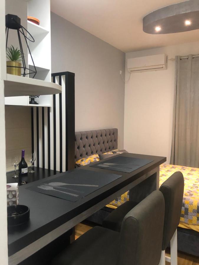 Apartamento Matea Tivat Exterior foto